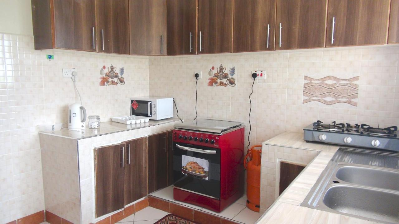 Avishai Homes キスム エクステリア 写真